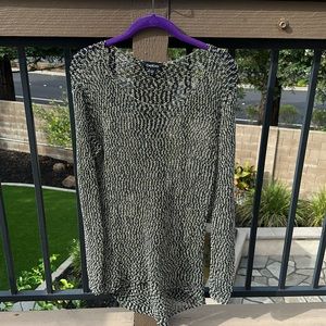 🖤 Adorable Bebe Light Sweater